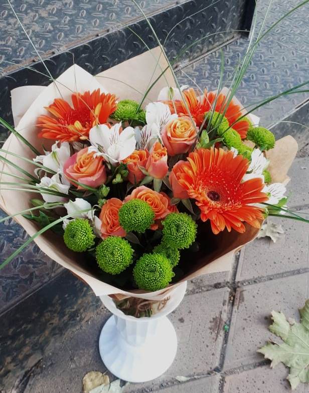 Букет цветов из: Герберы, Хризантемы, Альстромерии и Розы в Первомайском Тульской области