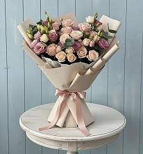 Букет цветов из:  Розы и Лизиантусы в Первомайском Тульской области