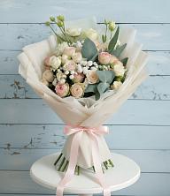 Букет цветов из:  Розы и Лизиантусы в Первомайском Тульской области