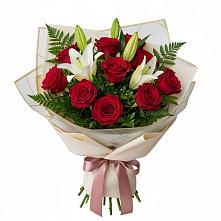 Букет цветов из:  Лилии и Розы в Первомайском Тульской области