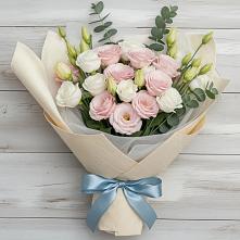 Букет цветов из:  Лизиантусы в Первомайском Тульской области