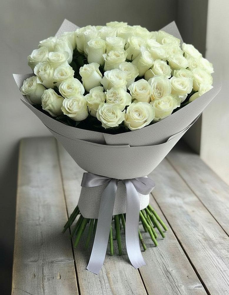 Букет 35 Белых роз в Первомайском Тульской области