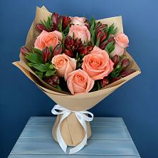 Букет цветов из:  Розы и Альстромерии в Первомайском Тульской области