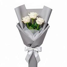 Букет 3 белые розы в Первомайском Тульской области