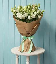 Букет цветов из:  Лизиантусы #REPLACE_PRED# Первомайском Тульской области