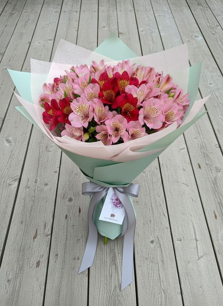 Букет цветов из: Альстромерии в Первомайском Тульской области