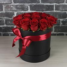 Цветочная композиция из Розы в шляпной коробке в Первомайском Тульской области