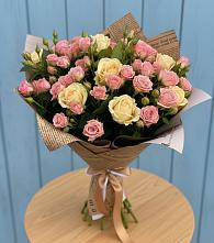 Букет цветов из:  Розы в Первомайском Тульской области