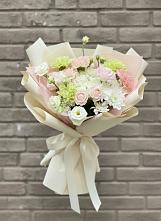 Букет цветов из:  Гвоздики, Розы, Лизиантусы и Хризантемы в Первомайском Тульской области