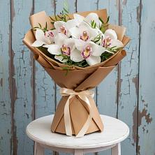 Букет цветов из:  Орхидеи и Розы в Первомайском Тульской области