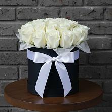 Цветочная композиция из Розы в шляпной коробке в Первомайском Тульской области